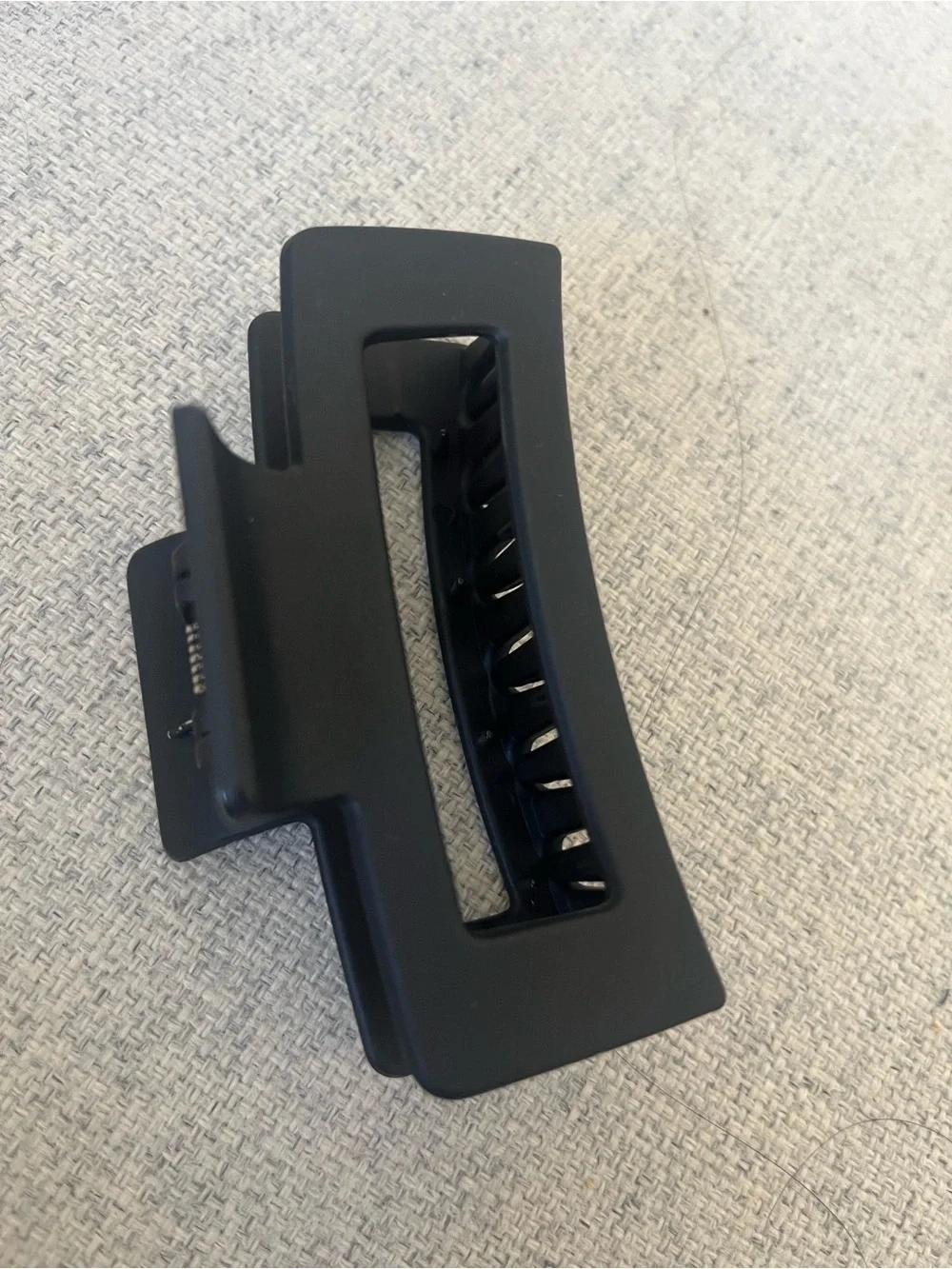 Black Hair Claw Clip Like New